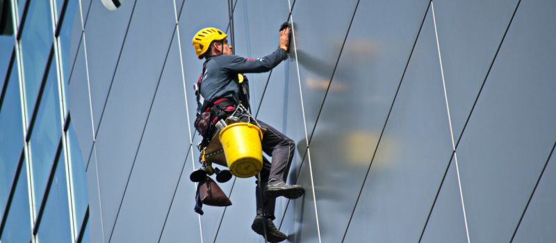 Получить разрешение на опасные виды работ в Украине